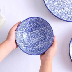 TAKAKI 14.2 Fl. Oz. Blue Patterned Porcelain Dinner Plates Set For Pasta Salad Dessert (Set Of 4) 12 TAKAKI 14.2 Fl. Oz. Blue Patterned Porcelain Dinner Plates Set For Pasta Salad Dessert (Set Of 4) -Vancasso Shop blue vancasso bowls vc takaki sdw 1f 1000