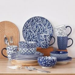 16-Piece Blue Porcelain Dinnerware Set Service For 4 Dinner Set With Dinner Plates Dessert Plates Cereal Bowls And Mugs 30 16-Piece Blue Porcelain Dinnerware Set Service For 4 Dinner Set With Dinner Plates Dessert Plates Cereal Bowls And Mugs -Vancasso Shop blue vancasso dinnerware sets vc selene 16b 76 1000