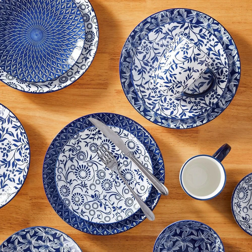 16-Piece Blue Porcelain Dinnerware Set Service For 4 Dinner Set With Dinner Plates Dessert Plates Cereal Bowls And Mugs 9 16-Piece Blue Porcelain Dinnerware Set Service For 4 Dinner Set With Dinner Plates Dessert Plates Cereal Bowls And Mugs - Image 7