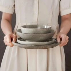 16-Piece Brown Stoneware Dinnerware Set Service For 4 Bowls And Plates Set Dinner, Dessert Plates Pasta And Cereal Bowls -Vancasso Shop brown vancasso dinnerware sets vc anya bn 16 fa 1000