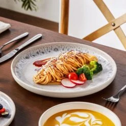 16-Piece Cream White And Beige Stoneware Dinnerware Set Service For 4-Bowls And Plates Set Tableware Dinner Set -Vancasso Shop cream white and beige vancasso dinnerware sets vc snow bg 16 eu 66 1000