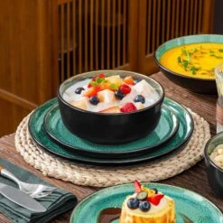 24-Piece Green And Black Stoneware Dinnerware Set Service For 6 Tableware Set Plates And Bowls Dinner Set -Vancasso Shop green and black vancasso dinnerware sets vc pla g 24 eu d4 1000