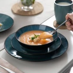 16-Piece Green Stoneware Dinnerware Set Service For 4 Tableware Set With Plates Bowls And Mugs 20 16-Piece Green Stoneware Dinnerware Set Service For 4 Tableware Set With Plates Bowls And Mugs -Vancasso Shop green vancasso dinnerware sets vc bubble g sl 44 1000